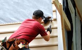 Siding Removal and Disposal in Fort Wayne, IN